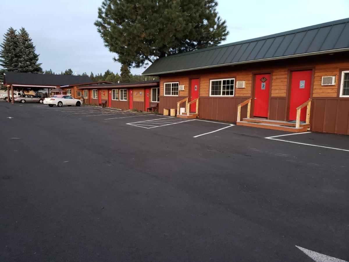 Crescent Moon Motel Exterior photo